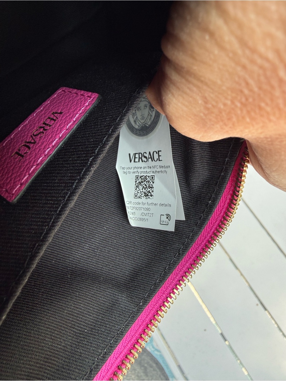 Versace La Medusa Vitello Shoulder Bag Hot Pink Gold Like New - Picture 5 of 12